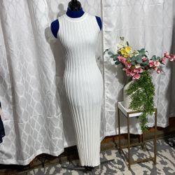  long sleeveless dress