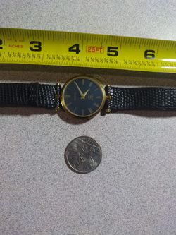 Gucci Authentic Vintage All Original Parts Gucci Women's Watch 