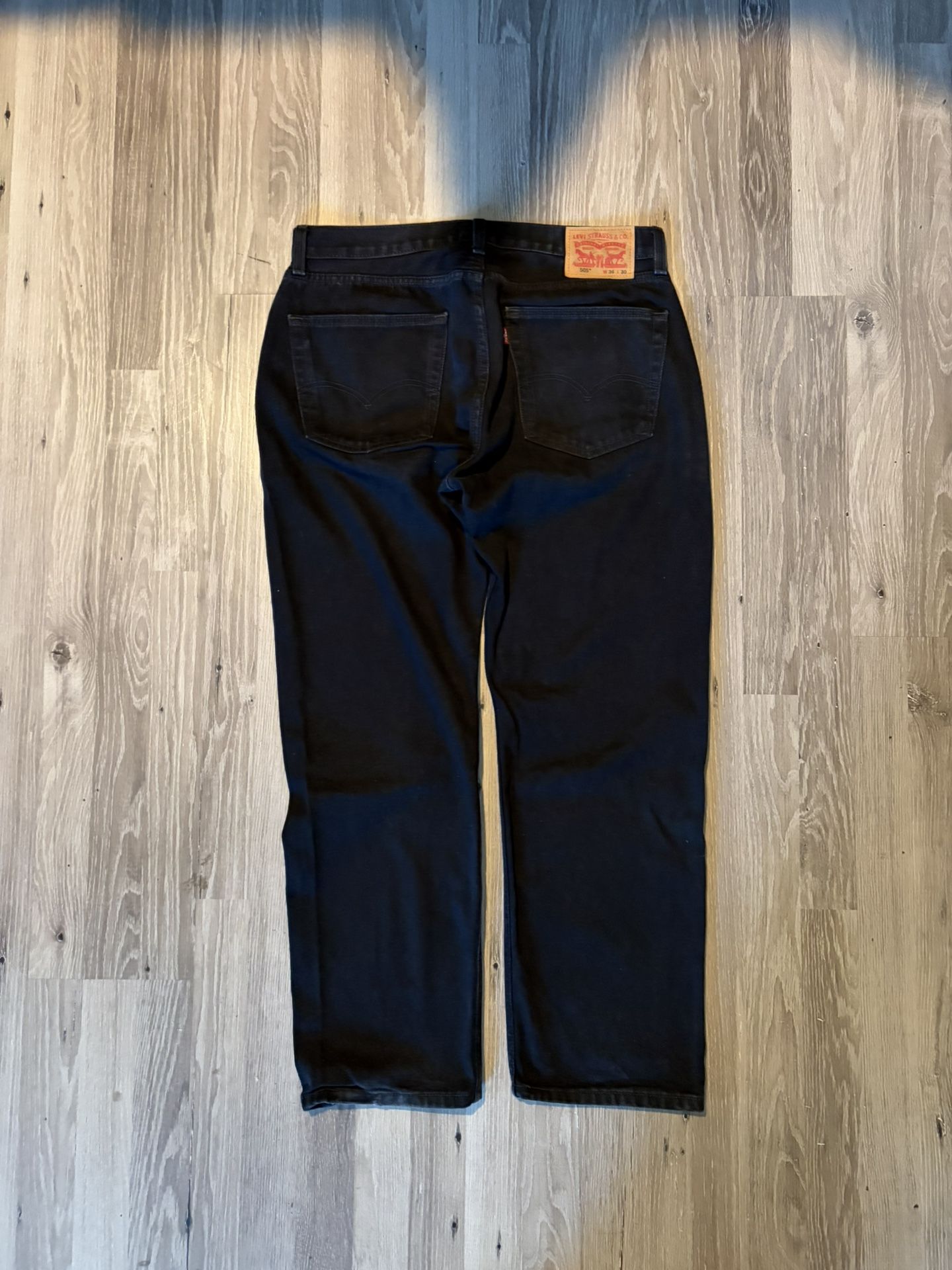 Levi’s mens black 505 jeans
