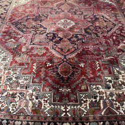 10 X 13 Handmade Persian Heriz Rug
