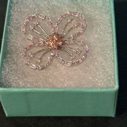 Silver Flower Pendant 