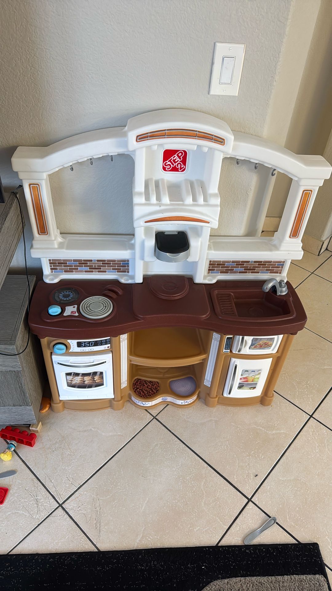 Toy Kitchen 