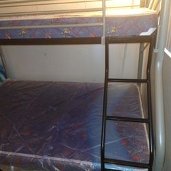Gentle Used Bunk Bed Set