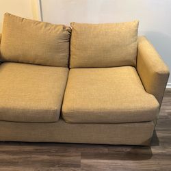Nice Clean Comfy Loveseat 