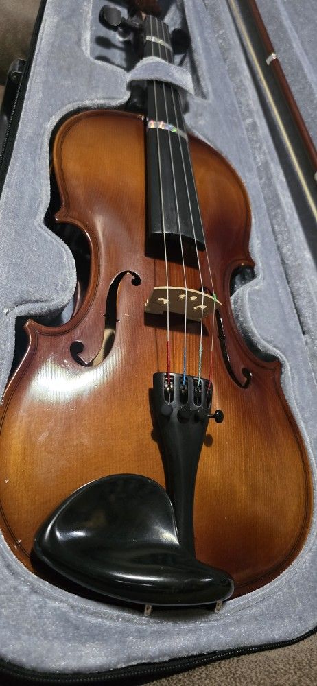 VIOLIN 4/4 $59