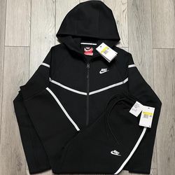 Black Tracksuit Set Size Large