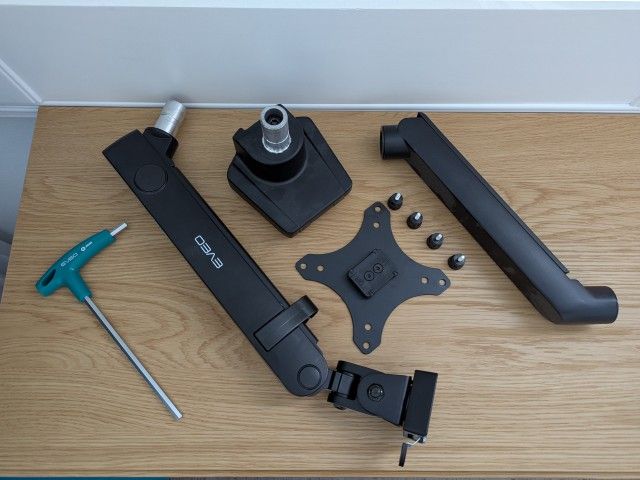 EVEO Premium Single Arm Monitor Mount