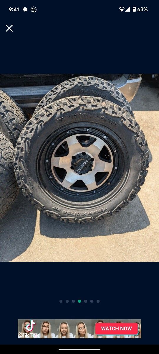20 Inch Off Road Gold/Black 6 Lug Wheels