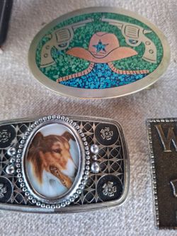LOT OF BELT BUCKLES VINTAGE