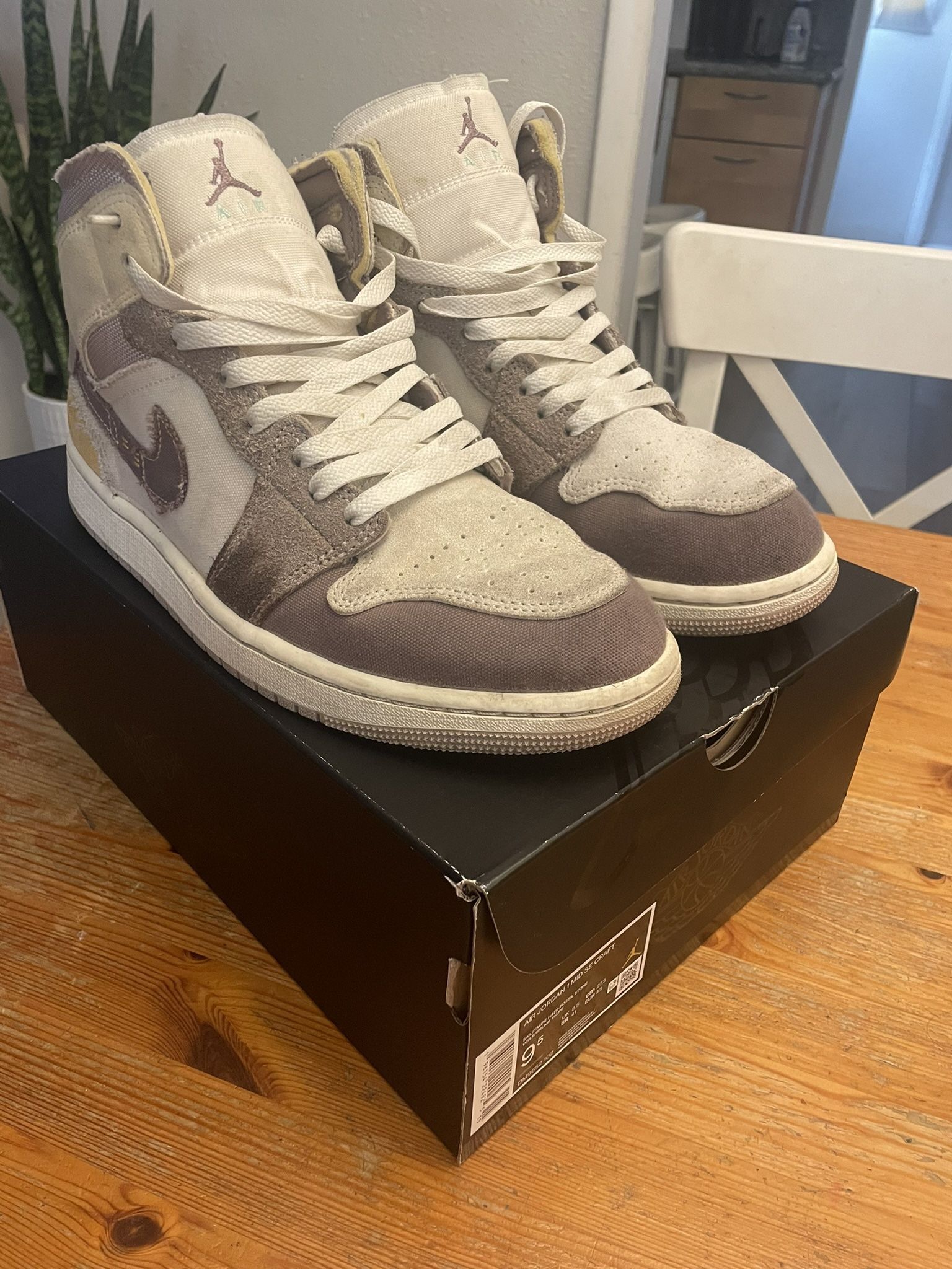 Jordan 1 Mid Se Craft Sz 9.5