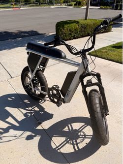 Juiced Scrambler E-Bike – Needs Battery