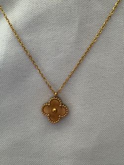 nNECKLACE