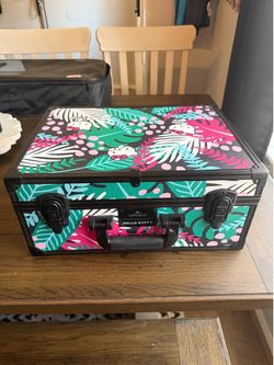 Impressions Hello Kitty Slay Case Vanity Travel Case