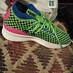 Puma Shoes     Size 8in A Half