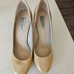 Steve Madden Nude Heels Size 10