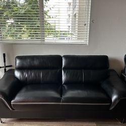 Black Leather Couches