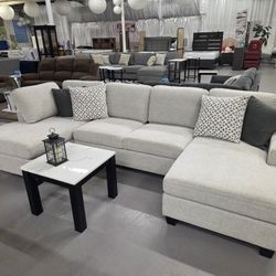 SECTIONAL 