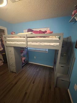 Bunk bed