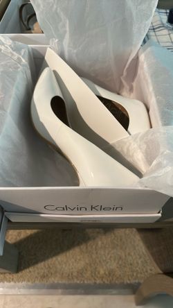 Calvin Klein Women’s Size 7
