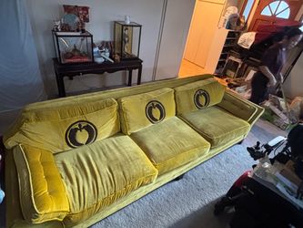 Vintage Couch 8ft long