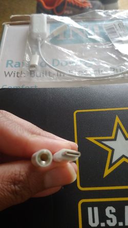 Headphone adapter to USB C fone