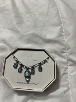 Opal bp necklace