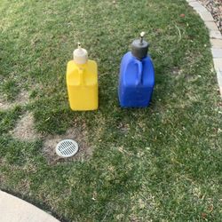 5 Gallon Gas Tanks