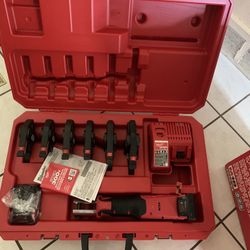 Milwaukee M18 Fogic Copper Press Toll Kit With 1/2” to 2” Jaws & One Key Brand New