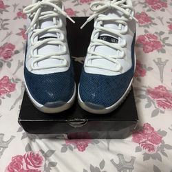 Like New beautiful pair