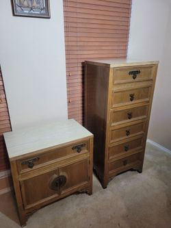 Dresser set