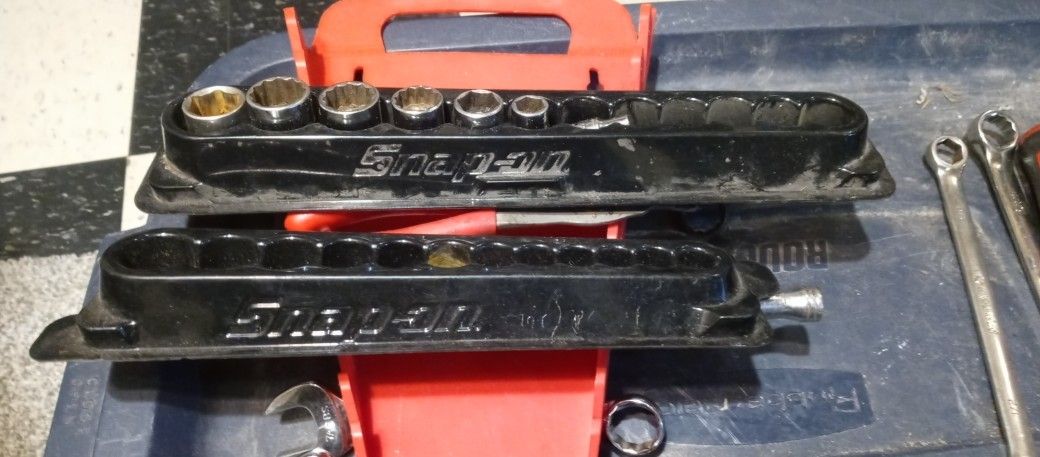 Snap-on Magnetic Socket Trays + Sockets