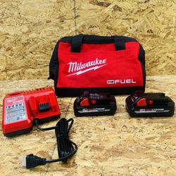 Milwaukee 2 Batteries M18 CP3.0 High Output With Charger And Tool Bag Battery 3.0 