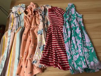 Bundle of 4 Girls Dresses / Rompers talla: 4