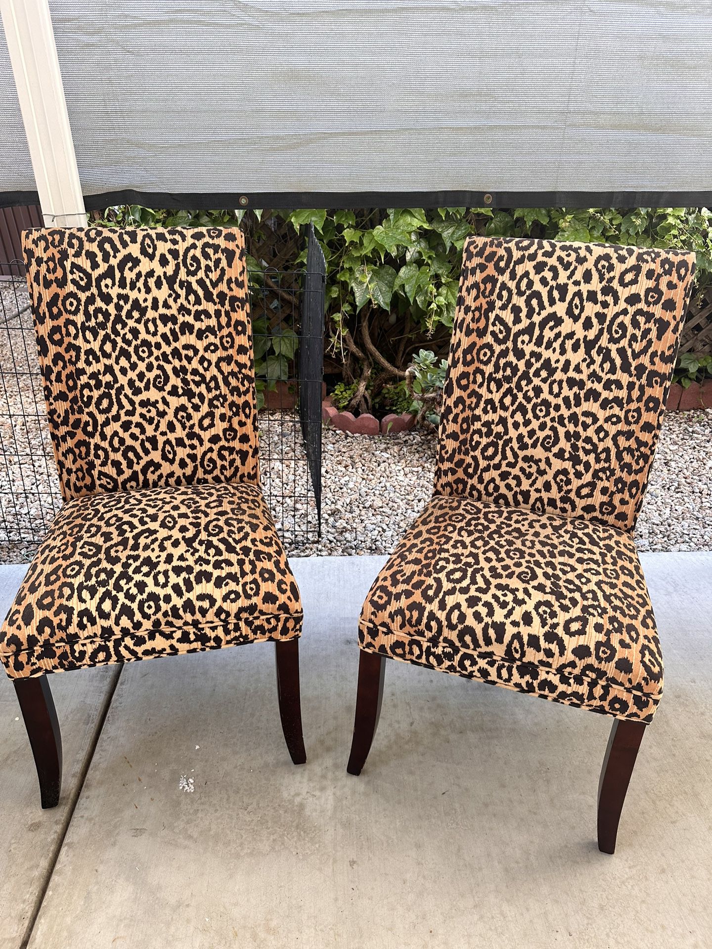 Dinning Chairs 2 For $50 Or $30 Each 