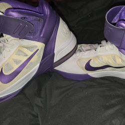 Mens Nike High Tops Hyperfuse Sz 12.5