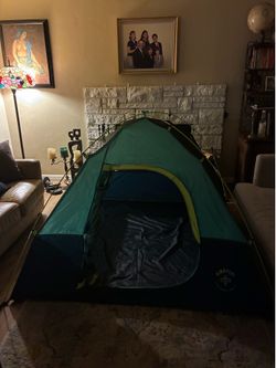 Firefly youth tent like new!