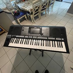 Yamaha psr a3000 works perfect