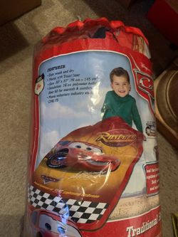 Mc queen sleeping bag! ( pick up oswell & 58) new