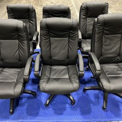 6 Office Chairs 