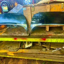 Fender skirts classic 55,56 and 57 Thunderbird