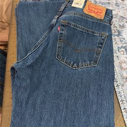 Levi’s 505 Regular. 