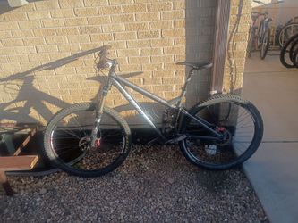 Turner sultan DW Link fox suspension