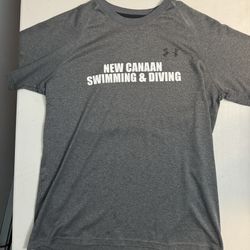 Mens Small Under Armour, T-Shirt. 