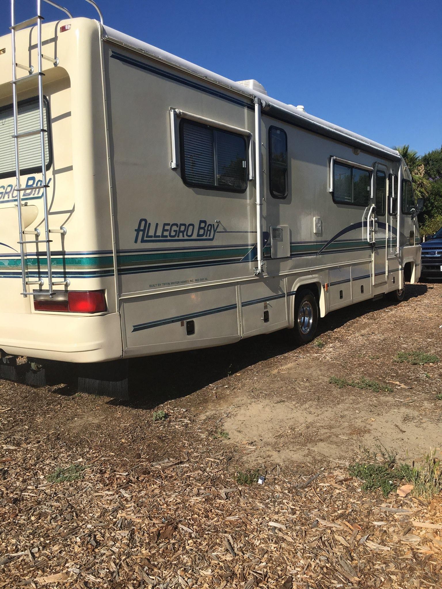 One owner 1997 Allegro Bay 30 foot with low miles class a RV
