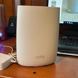 Netgear Orbi RBR50 WiFi Router 
