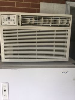 Ac/ heat units/30 day warranty