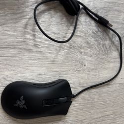 Razer DeathAdder V2 Wired Gaming Mouse – Excellent Condition