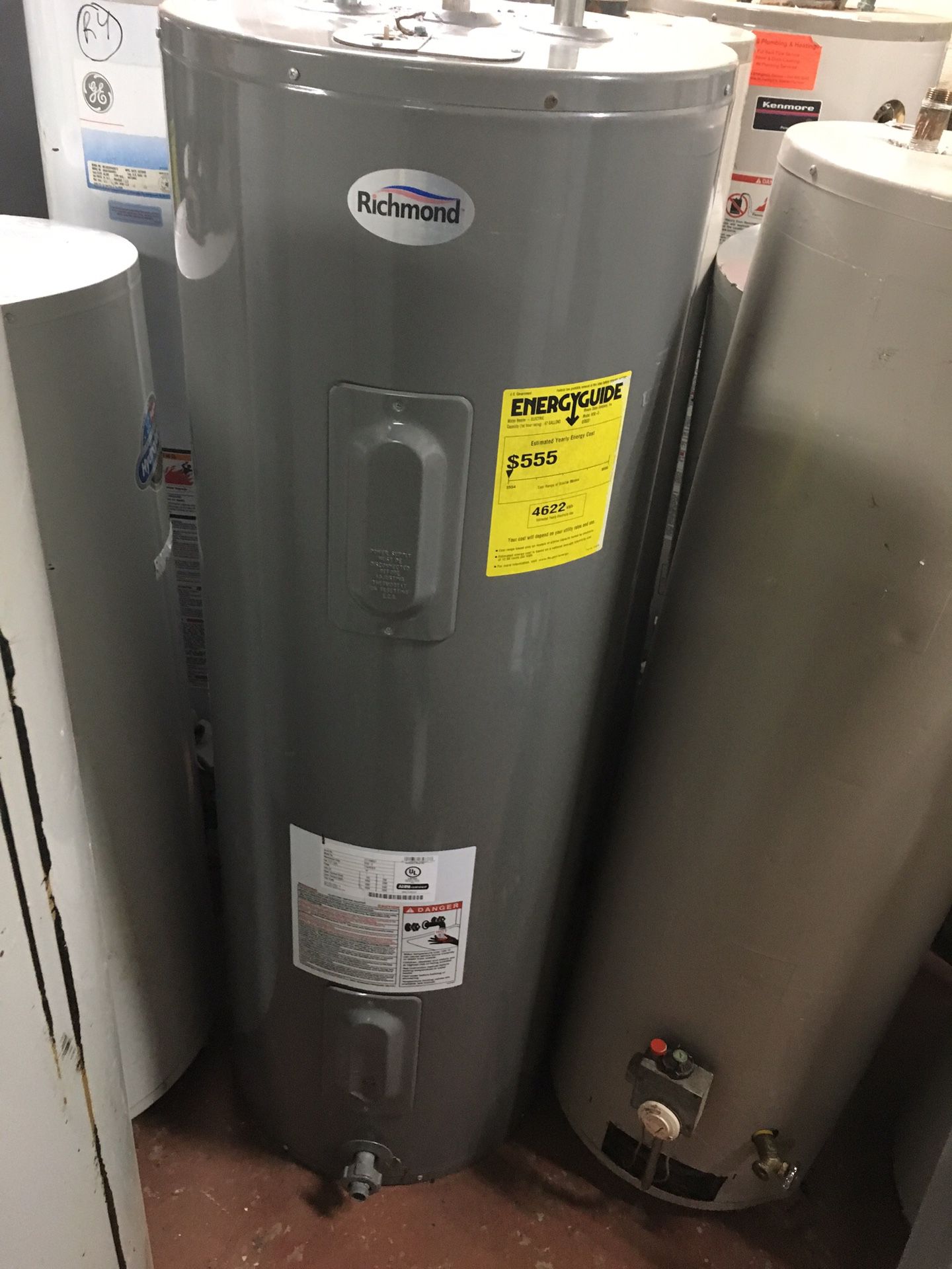 Electric water heater like new 40 gallon or 50