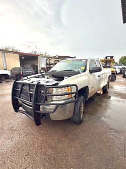 2010 CHEVY SILVERADO 2500HD 6.0L L96 2WD — FOR PARTS ONLY