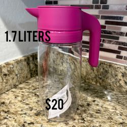 Tupperware Jug